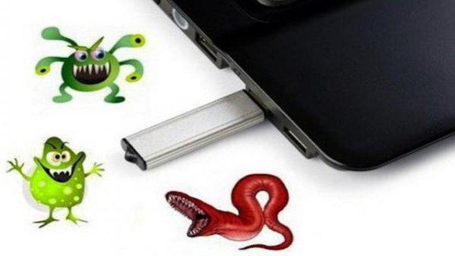 Изобретиха презерватив за USB, предпазва от вируси