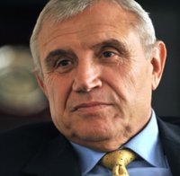 Мистър Икономика Николай Вълканов: Илия Павлов и Доган са №1