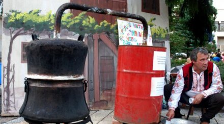 люта чушка портрет бойко българи оцеляват края света