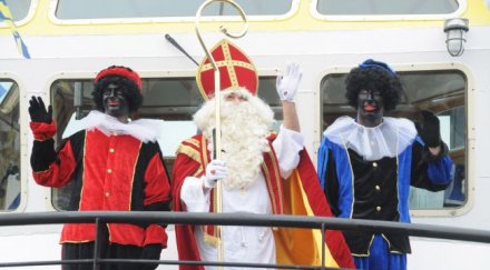 холандски дядо коледа пристигна бургас