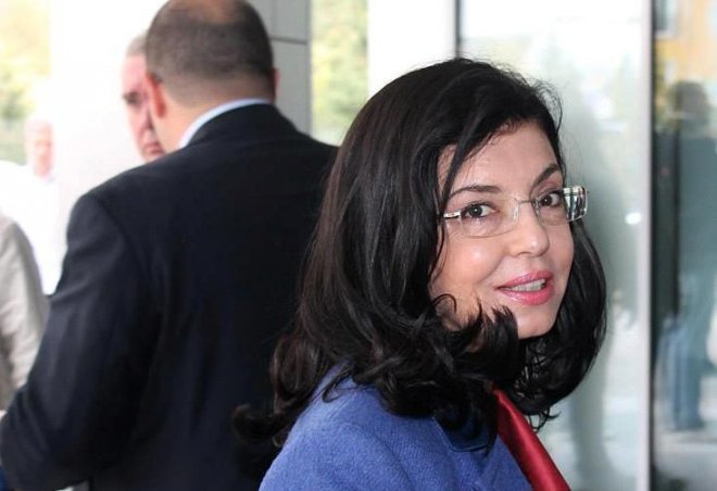 Кунева ще реди листите за вота в последния момент