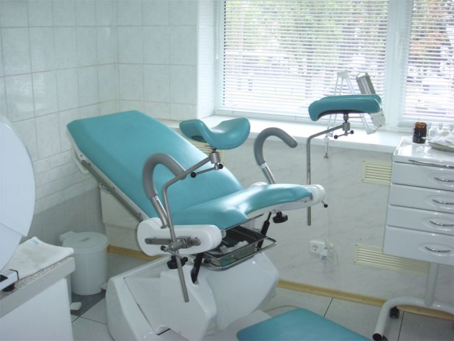 Китайки протестират срещу гинеколгичен преглед преди работа