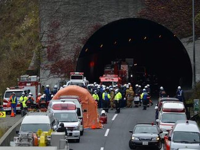 Тунел се срути в Япония, вадят тела на загинали