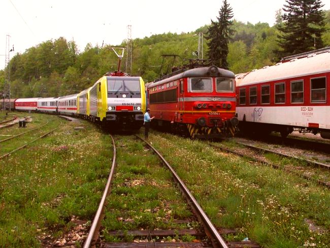 Билетите за влаковете няма да поскъпнат по празниците