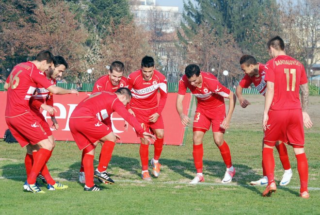 ЦСКА отказва да тренира заради липса на пари