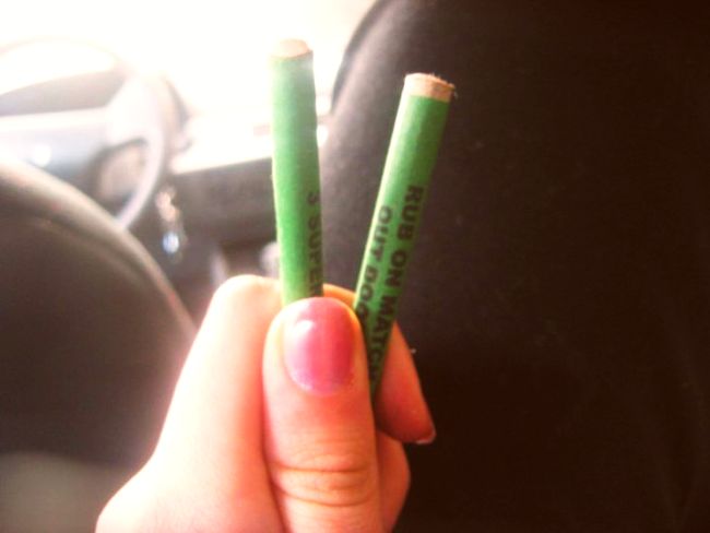 Пубер счупи стъкло на рейс с пиратка