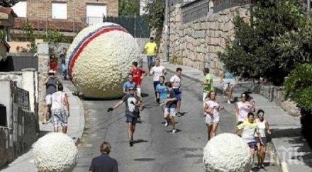 топки вместо бикове подгониха зрители испански град