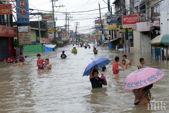 Осем души са загинали, а 24 са в неизвестност след проливни дъждове и свлачища в Китай