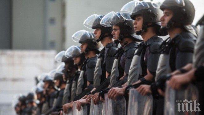 Арестуваха десетки полицаи в Турция за заговор срещу правителството