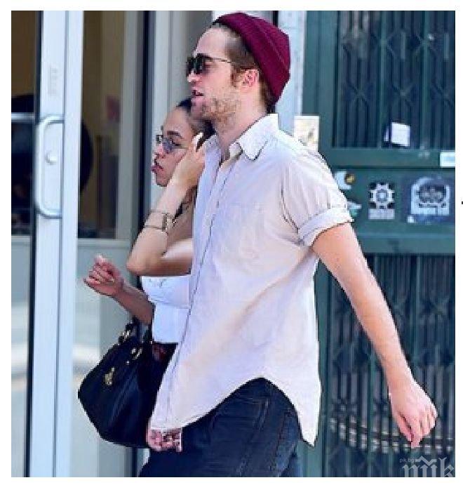 Робърт Патинсън лъсна с ново гадже (снимки)