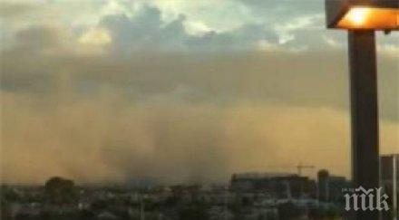 ужас пясъчна буря помете американския град финикс видео