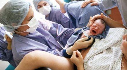 куриоз годишна майка раждат заедно пловдив