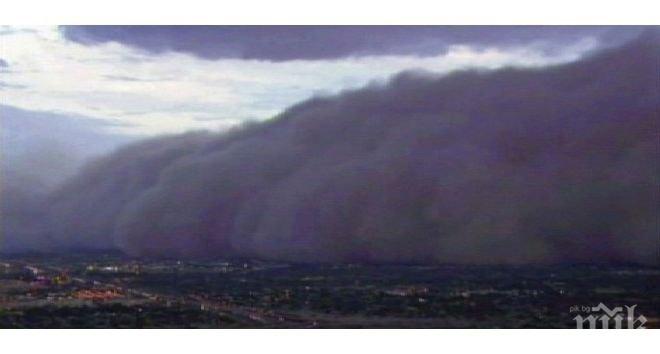 2000 души евакуирани заради ураган