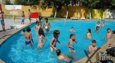 затвориха два басейна червен бряг