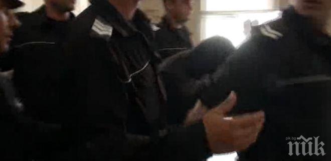 Боксьорът Евгени убит заради татуировка