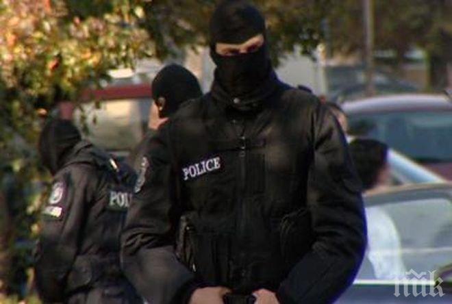 100 полицаи щурмуваха пловдивския ромски квартал Столипиново