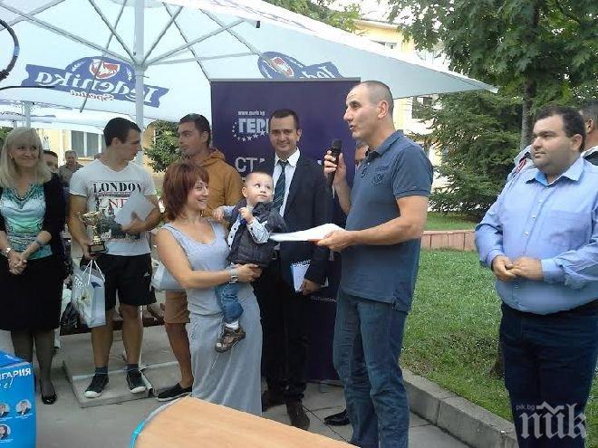 Майки се обърнаха към Цветан Цветанов с молба за изграждане на детска площадка в центъра на Враца 