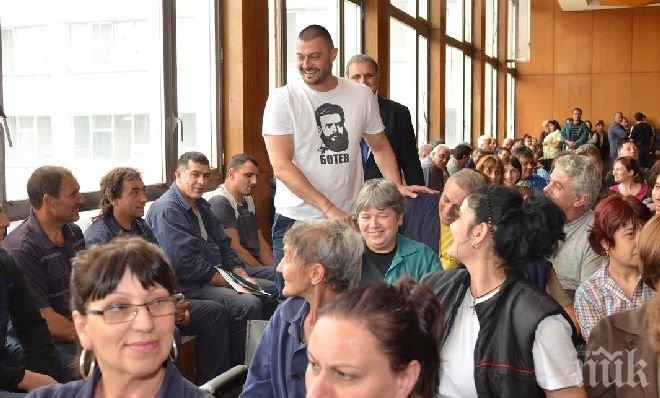 Бареков към енергетиците: Гарантирам ви работа и заплати