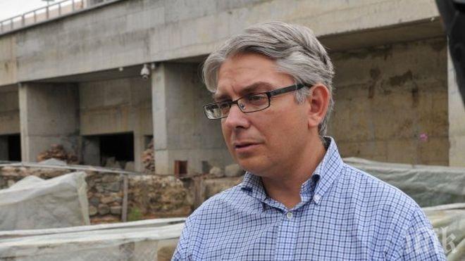 Културният министър: Театралният сезон ще започне, но няма пари да завърши