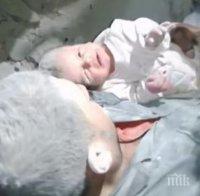 Спасителната операция на това 2-седмично бебе ще ви накара да оцените живота (видео)