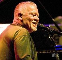 Почина легендарният пианист и композитор Джо Семпъл