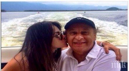 футболен бос заби години млада секс бомба горещи снимки