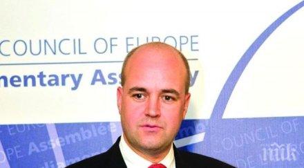 премиерът швеция хвърли оставка