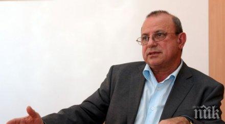 почти 000 първокласници бъдат подпомогнати 250 лева