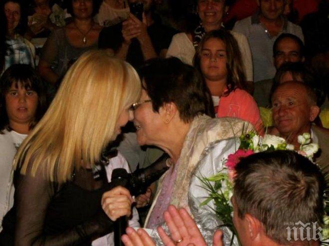 Злобен слух в естрадата - живата класна на Лили менте?!