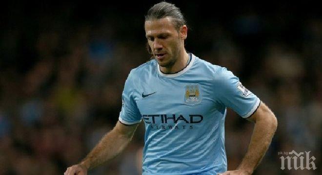 Ветеранът Демикелис се надява, че Манчестър Сити ще му предложи нов договор