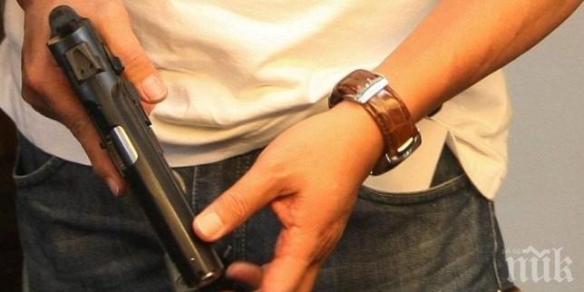 Стрелба в полицейски участък в Пенсилвания. Има едно убито ченге