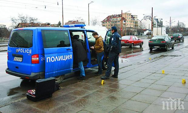 ЕКСКЛУЗИВНО в ПИК! Невиждана кървава трагедия разтресе Варна! Жена намушка бившия си мъж 6 пъти! Жертвата е мъртва! (обновена)