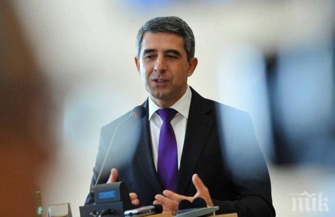 Утре откриваме натовски Център за управление на кризи, президентът реже лентата