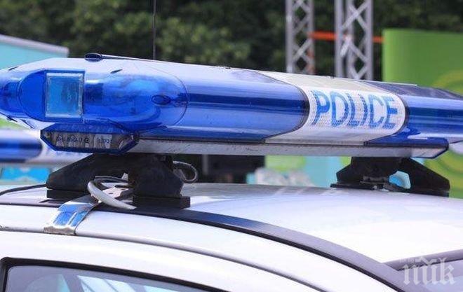 Автомобил се качи на тротоара и рани жена във Враца