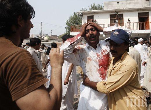 Премиерът на Пакистан обвиняем по дело за смърт на демонстранти

