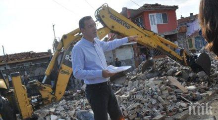 ромски къщи бургас бяха съборени зам председател герб лично ръководи операцията снимки