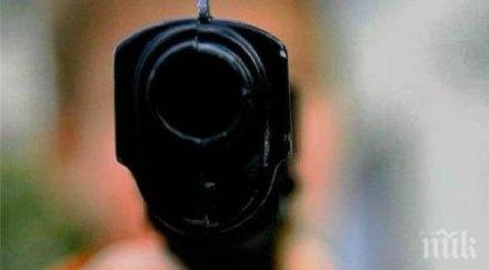 баровец полудя пътя извади боен пистолет шофьор камион темида взе