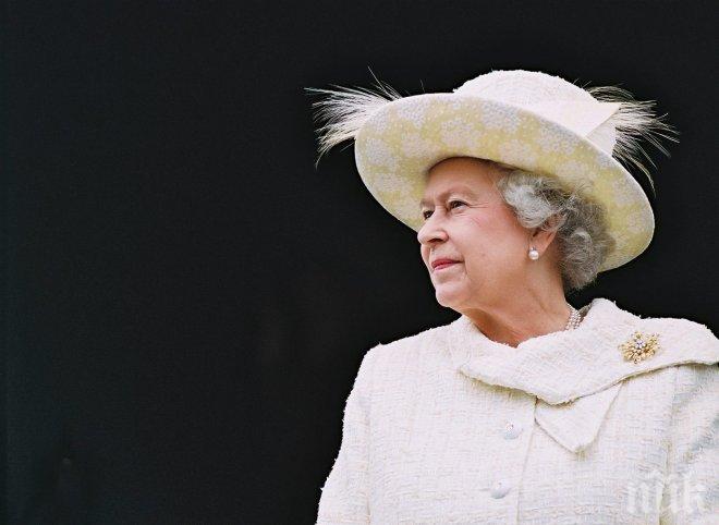 Елизабет II будувала и следяла референдума в Шотландия