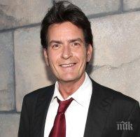 Чарли Шийн иска да се върне в сериала 