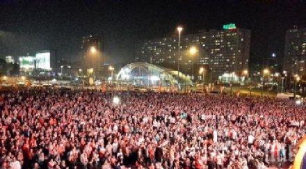 полски запалянковци блокираха уличното движение катовице