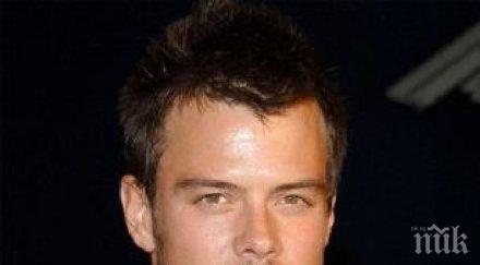 актьорът джош дюамел честити деня независимостта