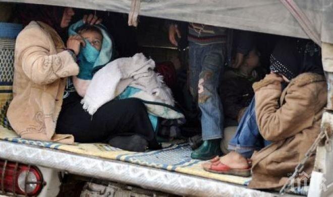 Граждани в Одрин спряха 19 сирийски бежанци, насочили се към България