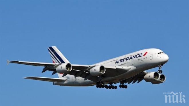 Пилотите на „Ер Франс” стачкуват вече втора седмица
