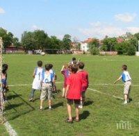 Похвално! Осем училища в Пловдив играят футбол срещу дрогата