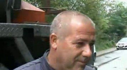 оцелелият тираджия колегата караше изведнъж заби право мене