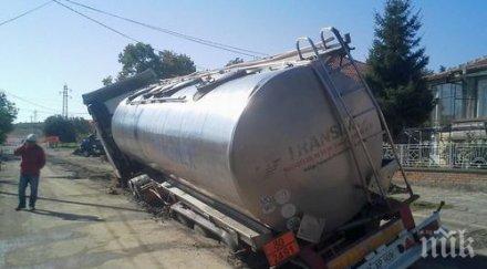 извънредно цистерна петрол обърна несебър опасност взрив снимки