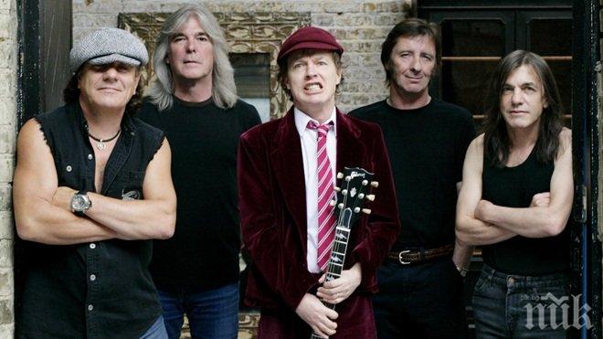 Основателят на легендарните AC/DC Малкълм Йънг се пенсионира
