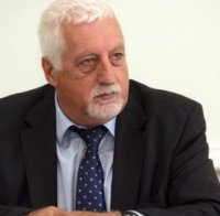 Фондът за наука пръснал 300 бона за изложба