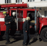 павилион хот дог изгоря напълно