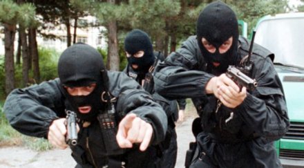 ченгета задържаха агресивен турчин хасково